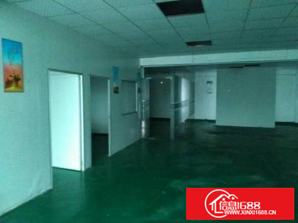 坪地3楼900平带装修标准厂房12元直招租