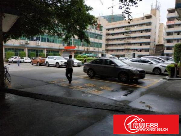 平湖华南城附近1-3层厂房出租，可以分租