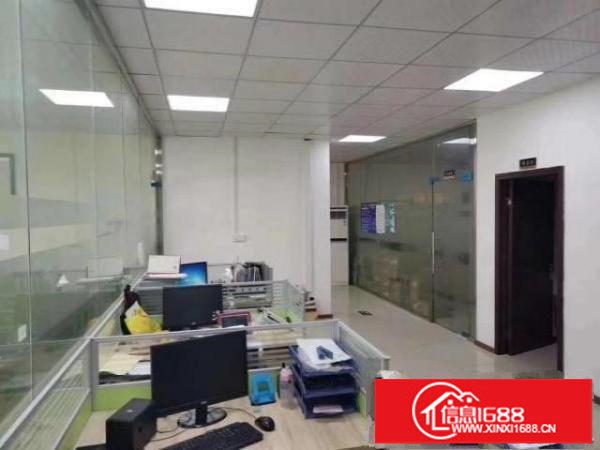 龙华汽车站旁新出800平米精装修厂房出租（可分租）