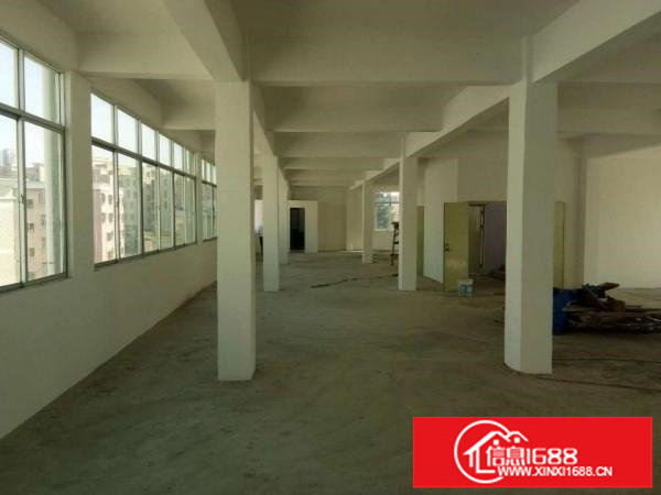 坪地便宜原房东400平米厂房横空出世，租金7块