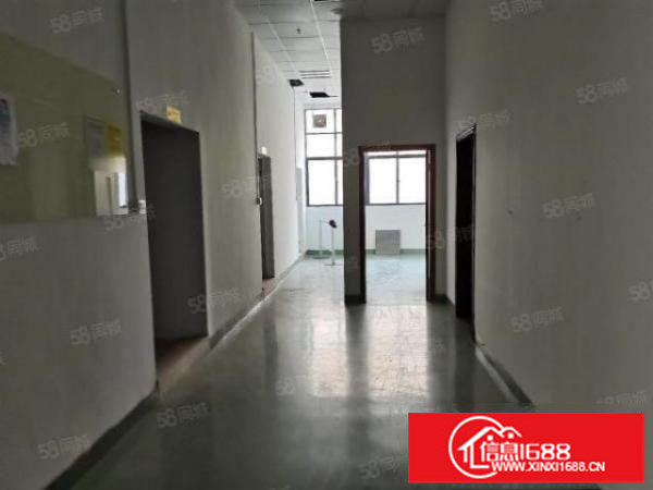 （公明蒋石楼上整层2400平有消防喷淋，可分租，配套齐全）