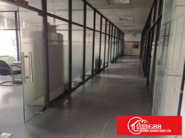 长安新出三楼1680平带办公室精装修厂房出租