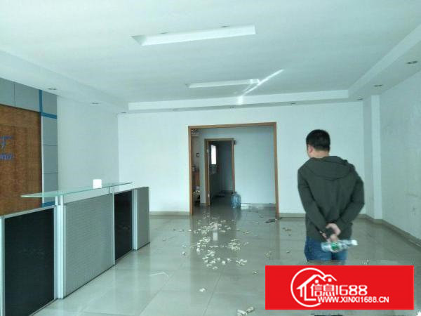 塘厦沙湖楼上1000平方带装修厂房出租