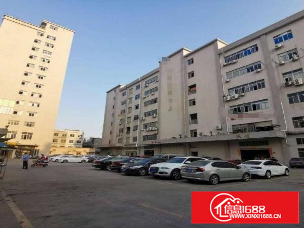 长安厦岗楼上1700平方招租，有现成流水拉，有部分无尘车间