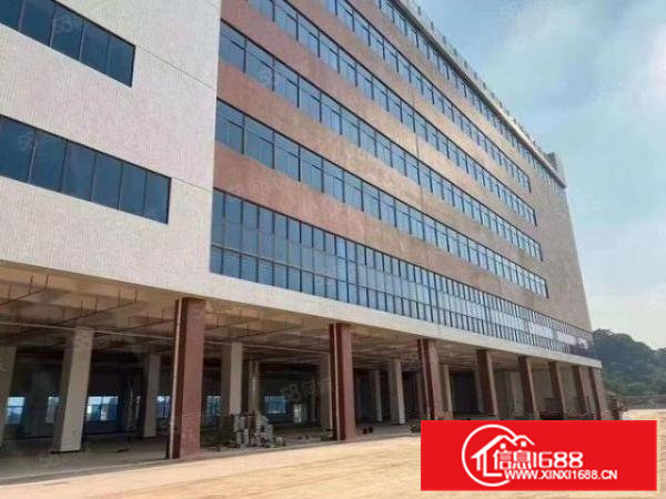 凤岗宏盈工业区厂房1800平招租，零公摊。南北通透，空地大