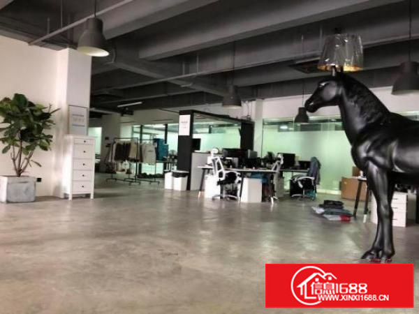 出租龙岗区坪地厂房二楼厂房适用轻工业2吨电梯一部