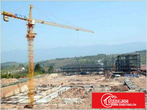 新出楼上带1300平精装修地坪漆现成办公室