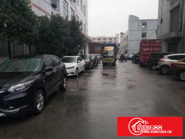 布吉布吉关新出楼上300平带装修标准厂房出租