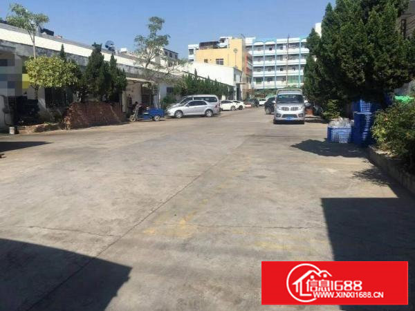 长安村委单一层800平厂房出租，带办公室14米大货车随意进出