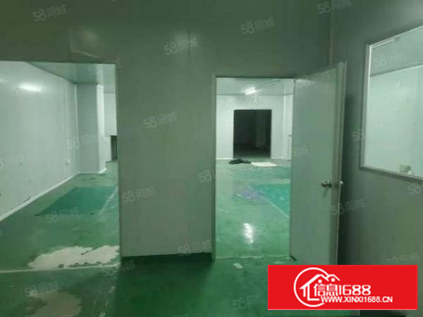 寮步现出标准厂房三楼800平方出租，现成办公室现成装修