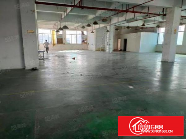 寮步小坑工业区新出独院厂房550平出租，形象超靓，租金12元