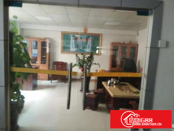 龙岗二楼带装修厂房800平米出租