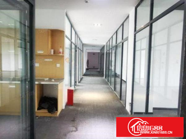 坂田地铁口500米距离电商园厂房1200平米出租