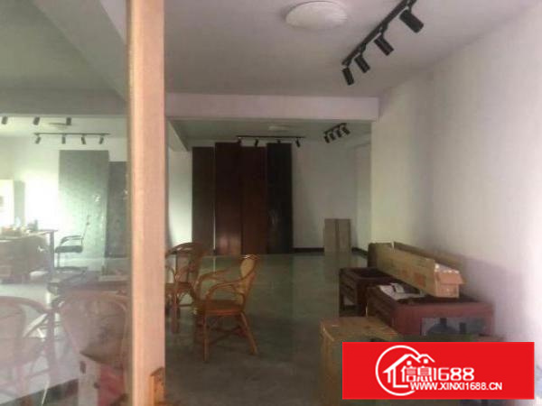 独门独院，带办公楼标准厂房1600方