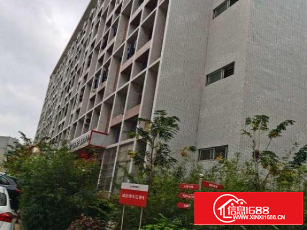 凤岗雁田前卫工业园区三楼500平可分租形象好超大空地厂房出租