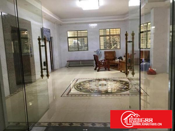 商务写字楼出租带装，电梯，水电，消防齐全，专人管理