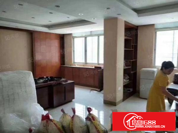 东坑新出500平方厂房，现场装修，价格便宜