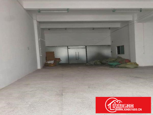 龙胜地铁口附近电商园现有现成装修560平一楼可分租