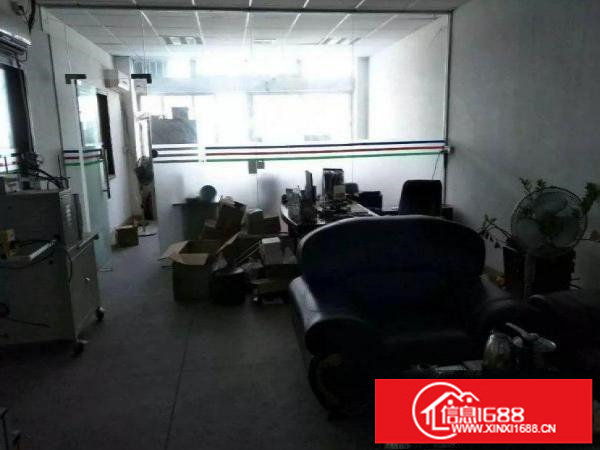 出租龙岗区坪地二楼650平米，带现成装修厂房