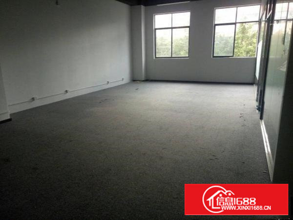 地段好，楼层高，大货梯，出车方便，宜招工，