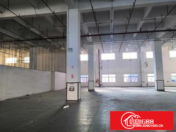 横岗地铁口高速出口附近一楼1400平方二楼1200平方不限行