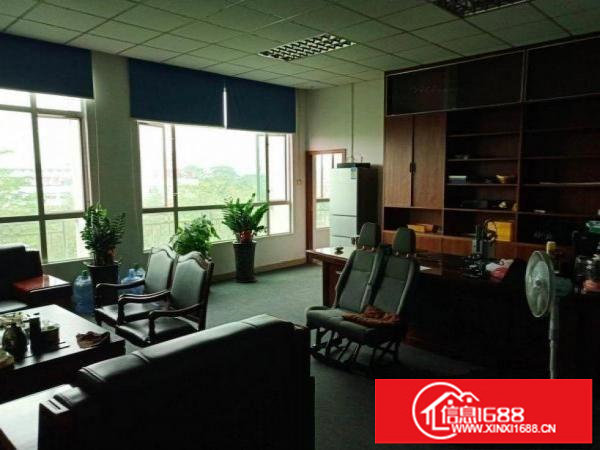 龙岗区龙西新出标准四楼490平米带装修厂房出租