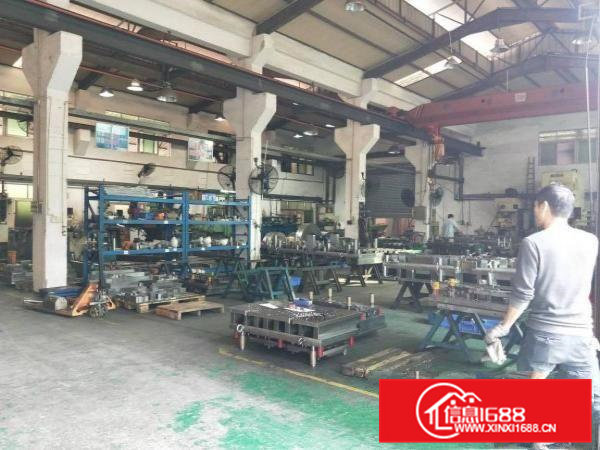 金凤凰工业园5.5米高一楼1450平米低价招租！！