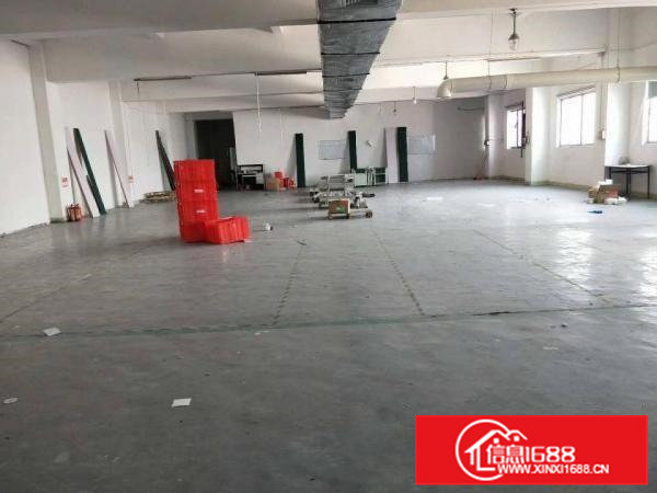 凤岗雁田空出楼上1000平方水电齐全带豪华办公室