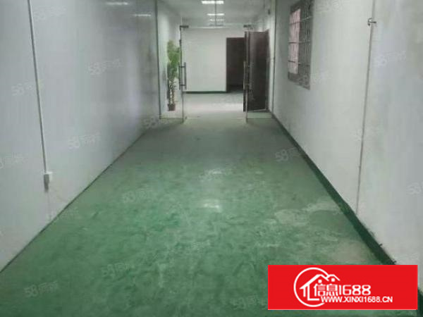 寮步现出标准厂房三楼800平方出租，现成办公室现成装修