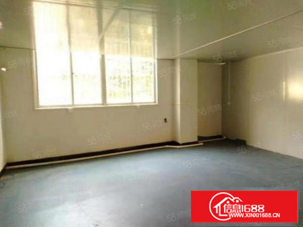 塘厦大坪新出原房东实际面积现成装修300平方标准厂房，有地坪