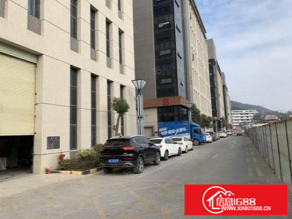 黄江靠近深圳新空出六米高标准厂房一楼3120平米出租