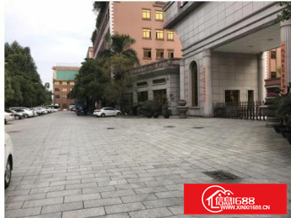 凤岗黄洞新出一楼800平方全新厂房带装修