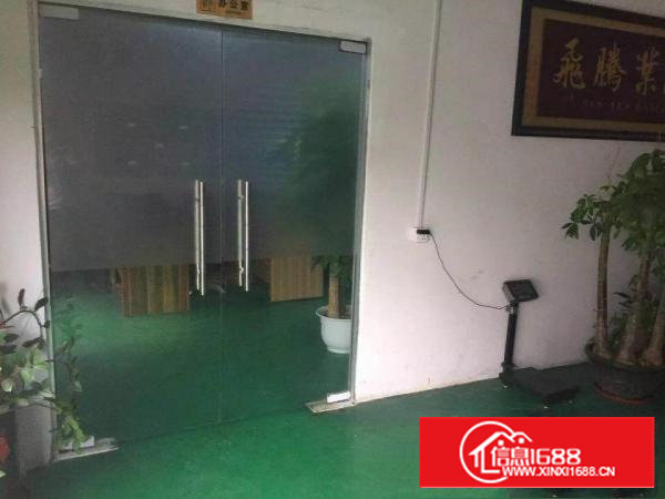 石岩物流园附近楼上560平带精装修厂房免转让费招租