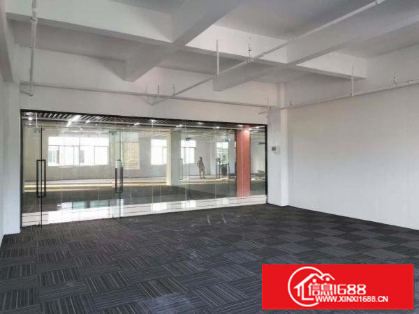 坂田地铁口厂房2300平方招租（可分租）