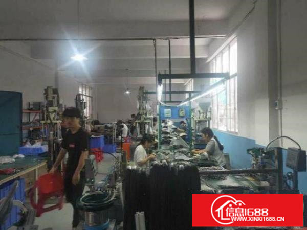 松岗潭头社区出租300平米可做五金吸塑设备一楼厂房