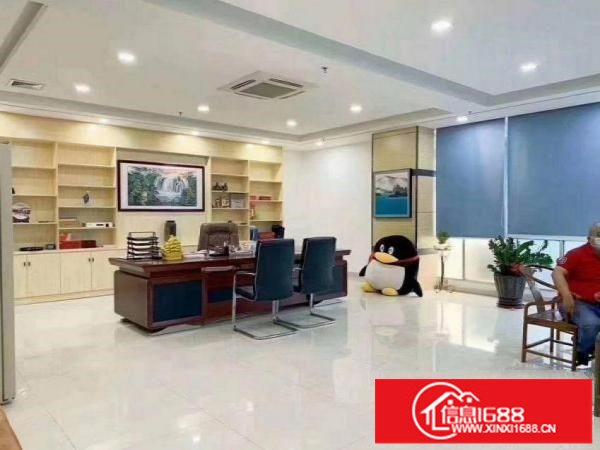 横岗志盛楼上1000平带精装修厂房出租，无转让费，布局合理！