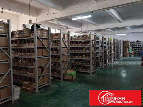 平湖广场附近楼上700平方带装修厂房出租