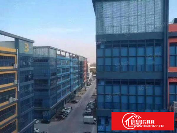 长安镇振安东路边空出标准厂房18000平方出租，交通便利