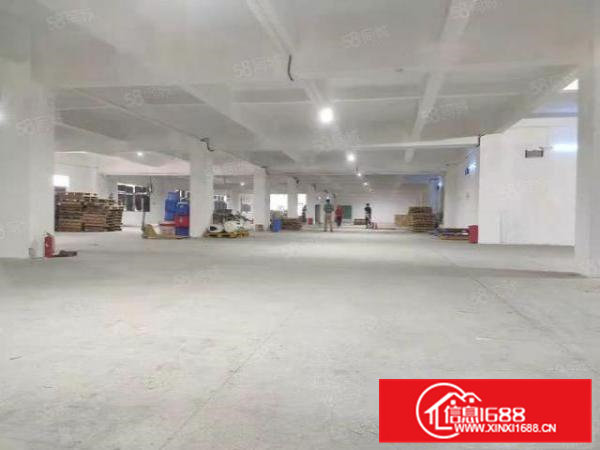 靠近深圳凤岗五联空出楼上仓库厂房出租2600平两部货梯