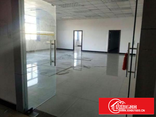 万江一楼800平米标准厂房出租;带装修便租金比周边厂房便宜