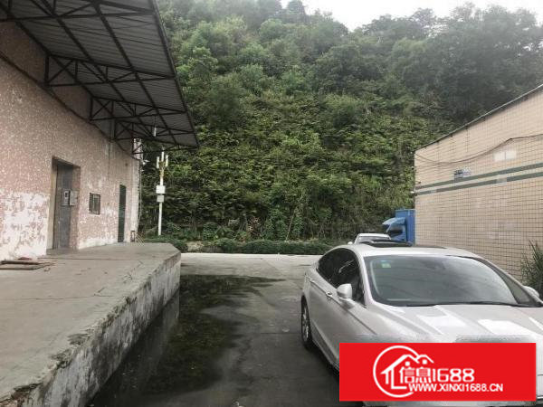 坂田独院一楼2100平，可分租，白菜价，适合各行各业！