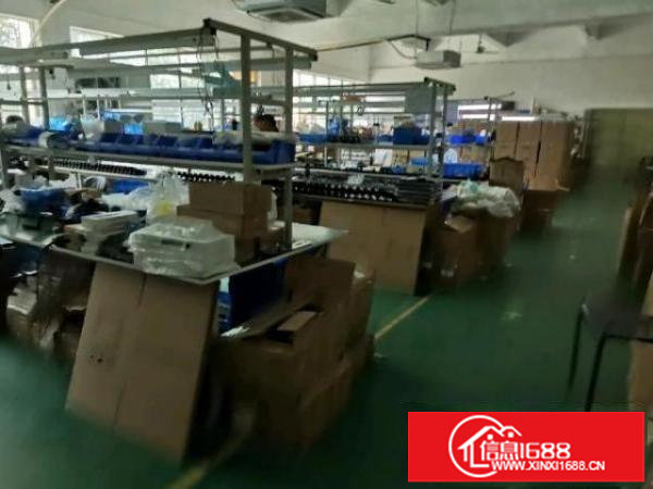 整体转租，跟物业签合同，去年装修的很干净