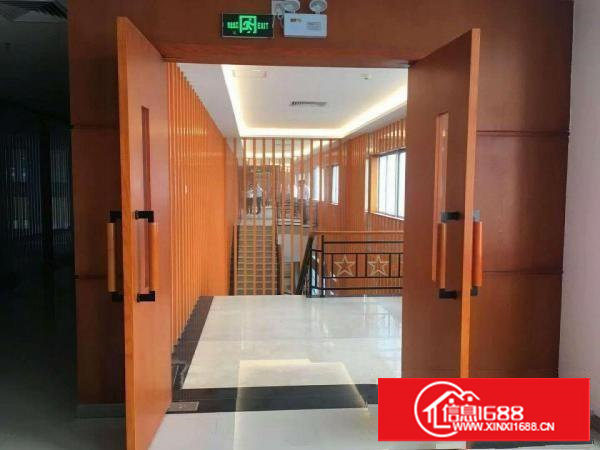 出租长安镇沙头带装修2000平厂房