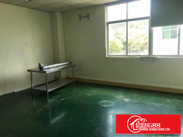 现成装修，水电齐全，有办公室厕所，即租即用