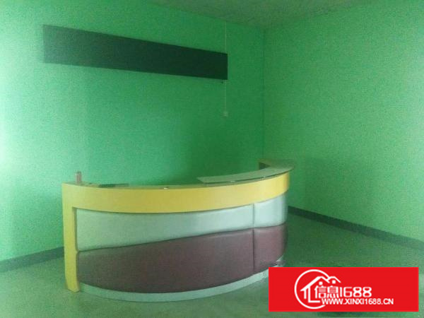 龙岗区平湖鹅公岭楼上1760平方标准厂房出租