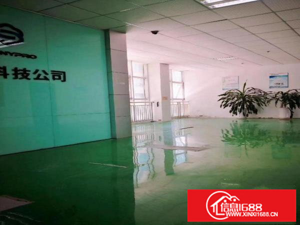 龙岗横岗四联新出楼上1200平厂房出租带精装修水电齐全无公摊