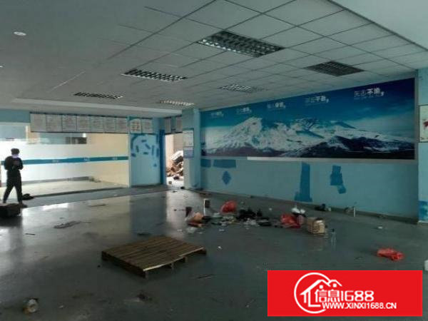 龙华龙胜地铁站旁新出单一层厂房1300平实际面积出租原房主