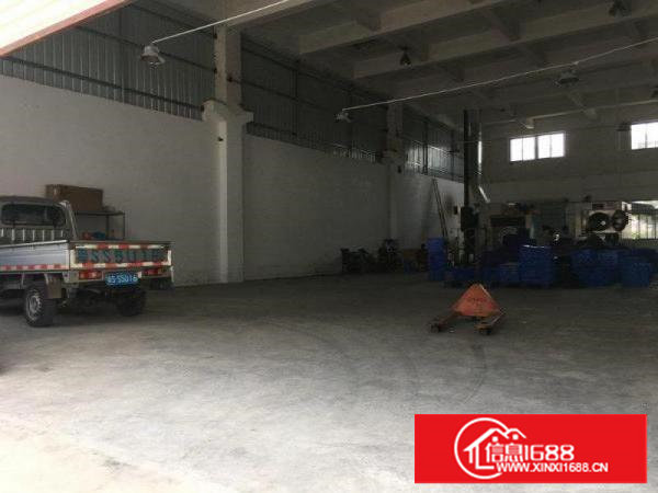 乌沙一楼900平厂房招租空地大交通便利可进大车