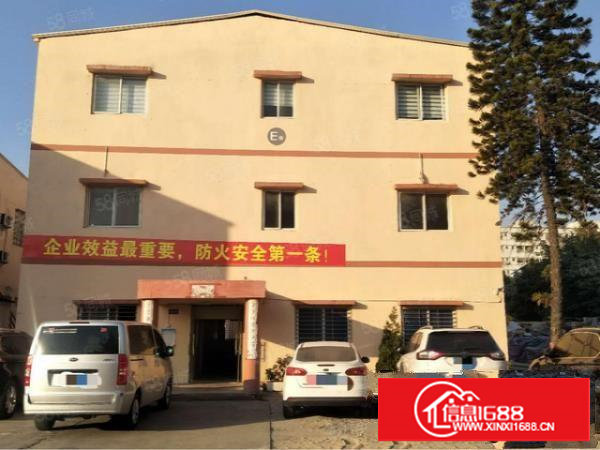 长安中心区整栋三层1600平方精装修厂房出租，园区大空地