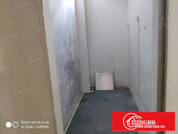 石岩东海百货附近一楼282平厂房出租